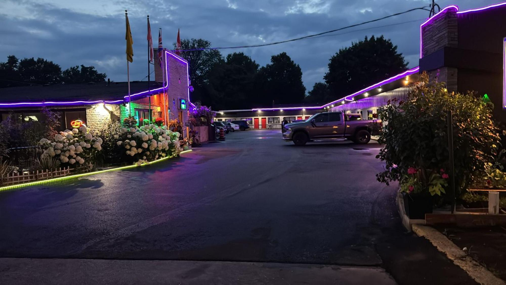 Crestwood Motel Burlington Exterior foto